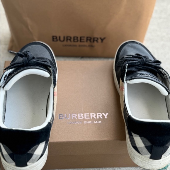 Burberry sneakers size 43 (slightly worn) - Picture 4 of 5